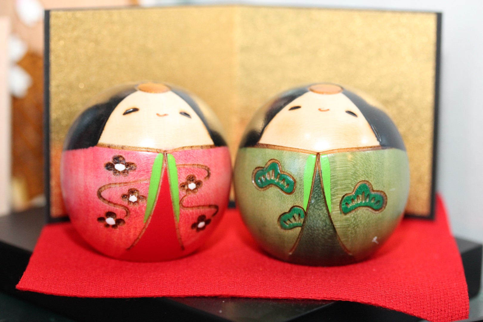 Poupée kokeshi boule